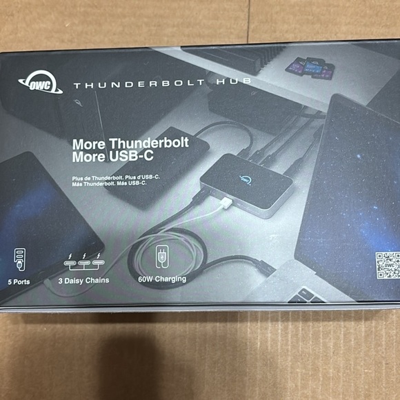 Thunderbolt Hub - Black (C03) - Picture 6 of 6